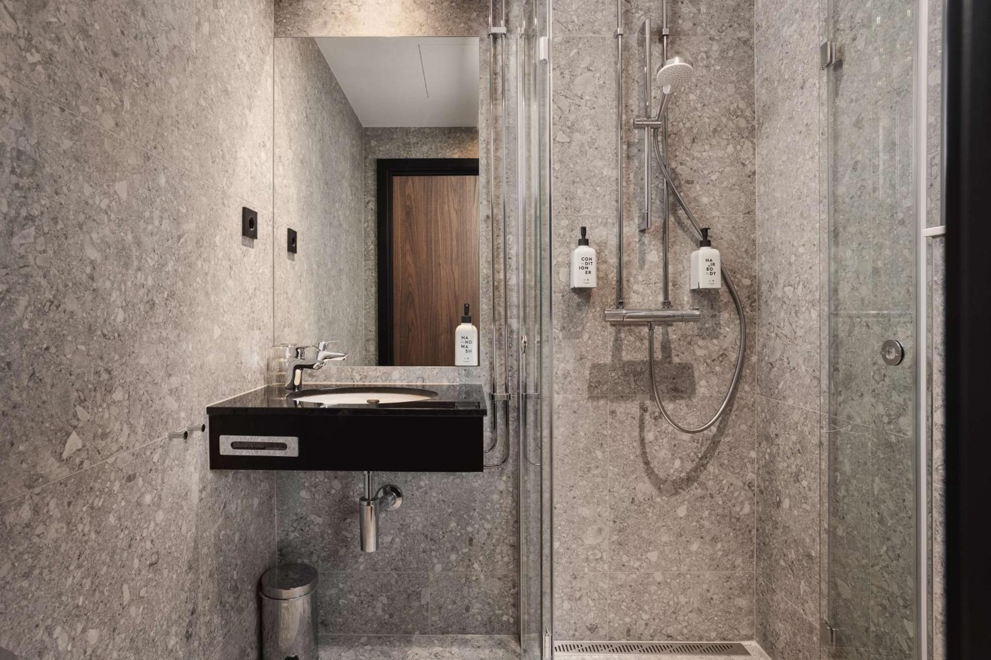 Scandic Holberg Осло Экстерьер фото
