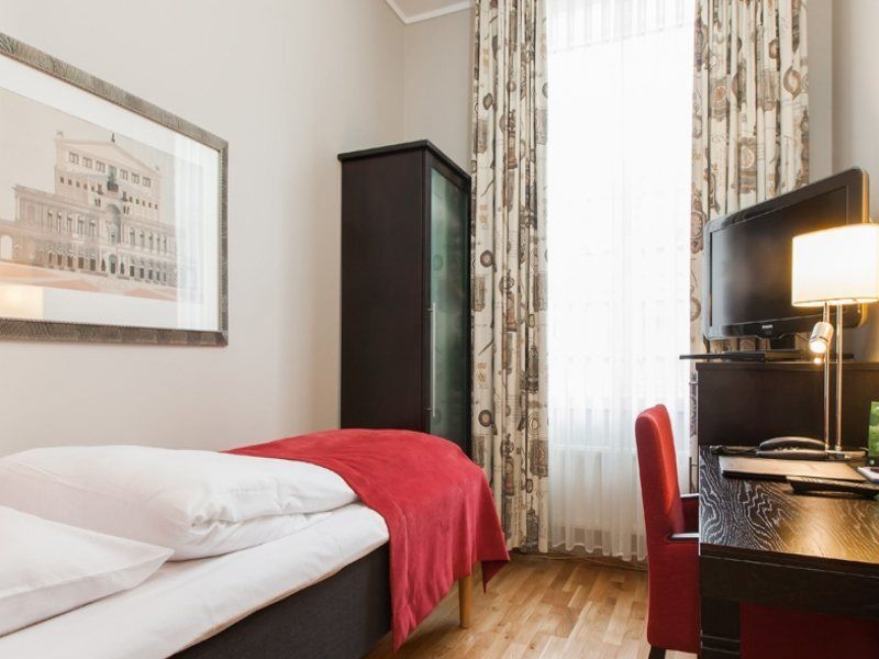 Scandic Holberg Осло Экстерьер фото